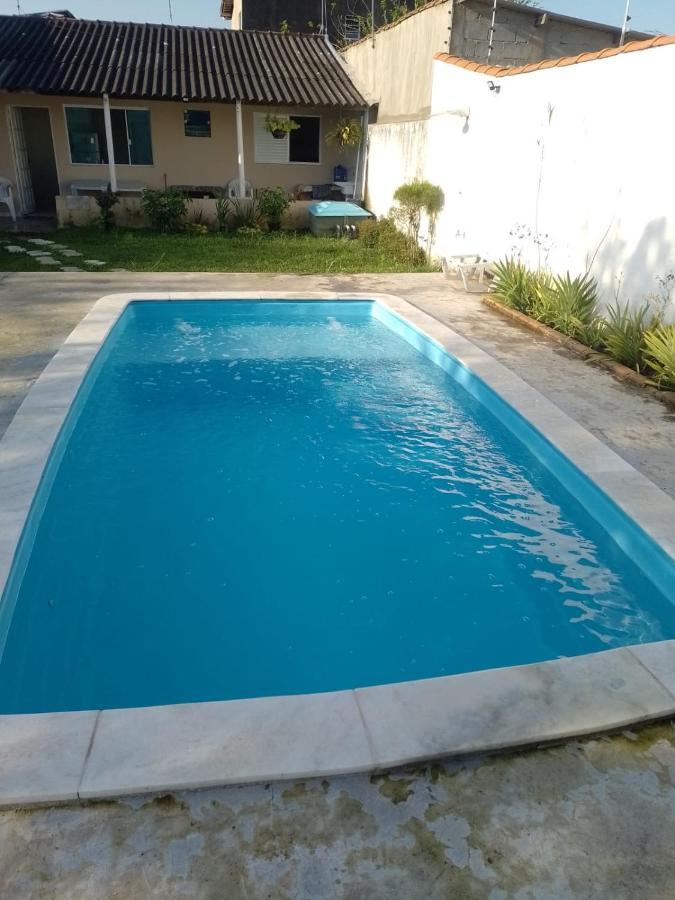 Vila agradável com piscina. Villa Peruíbe Exterior foto