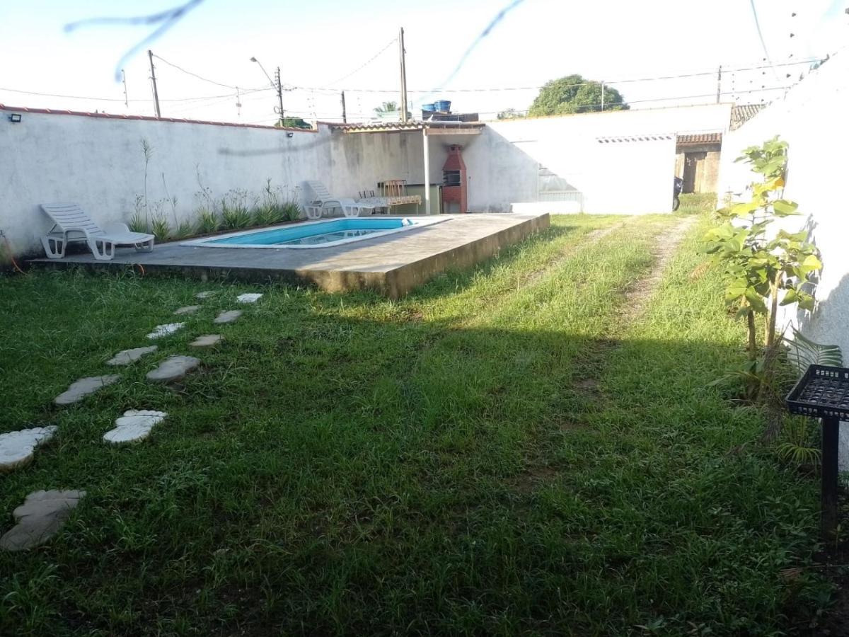 Vila agradável com piscina. Villa Peruíbe Exterior foto